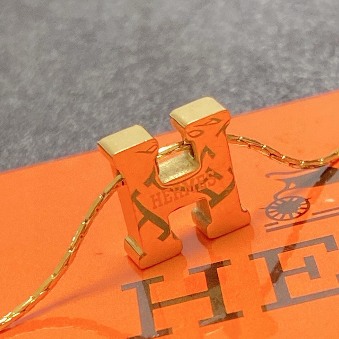 HERM Necklace