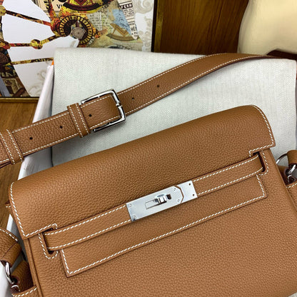 HERM KELLY MESSENGER 25