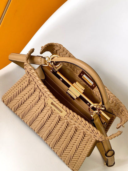 Peekaboo ICONIC ISeeU 27 Bag lambskin gold hardware