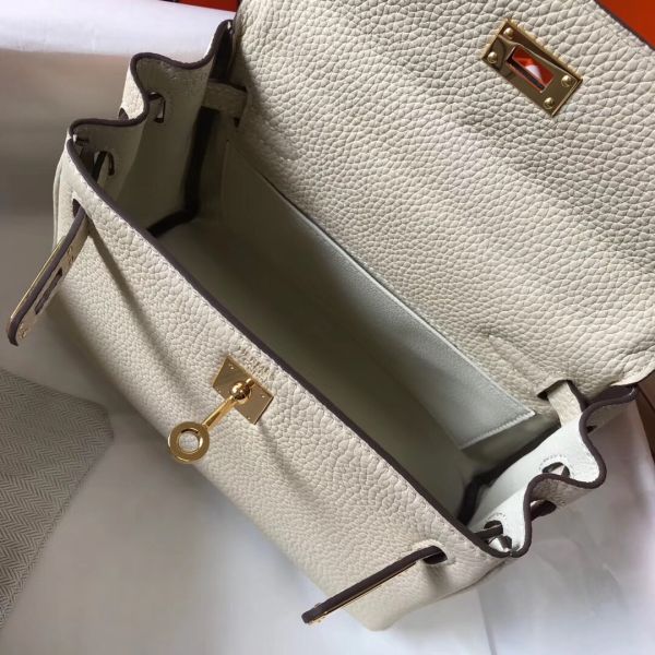 HERM Kelly 20cm Bag In Craie Clemence Leather GHW
