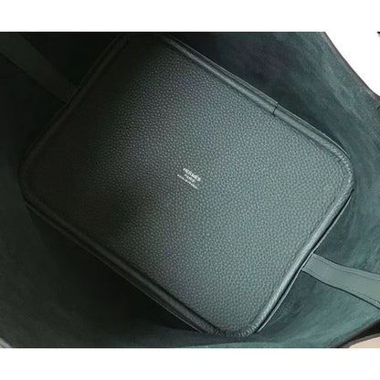 HERM Picotin Lock 18 Bag In Vert Amande Clemence Leather