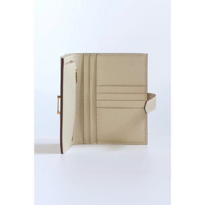 HERM Bearn Compact Handmade Wallet in Craie Epsom Calfskin