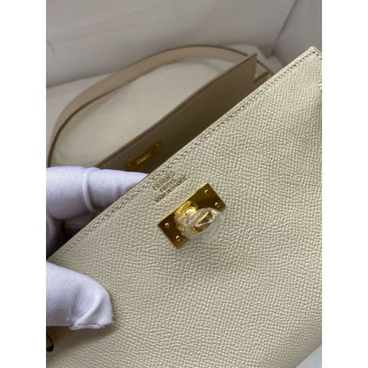 HERM Kelly Classique To Go Wallet in Craie Epsom Calfskin