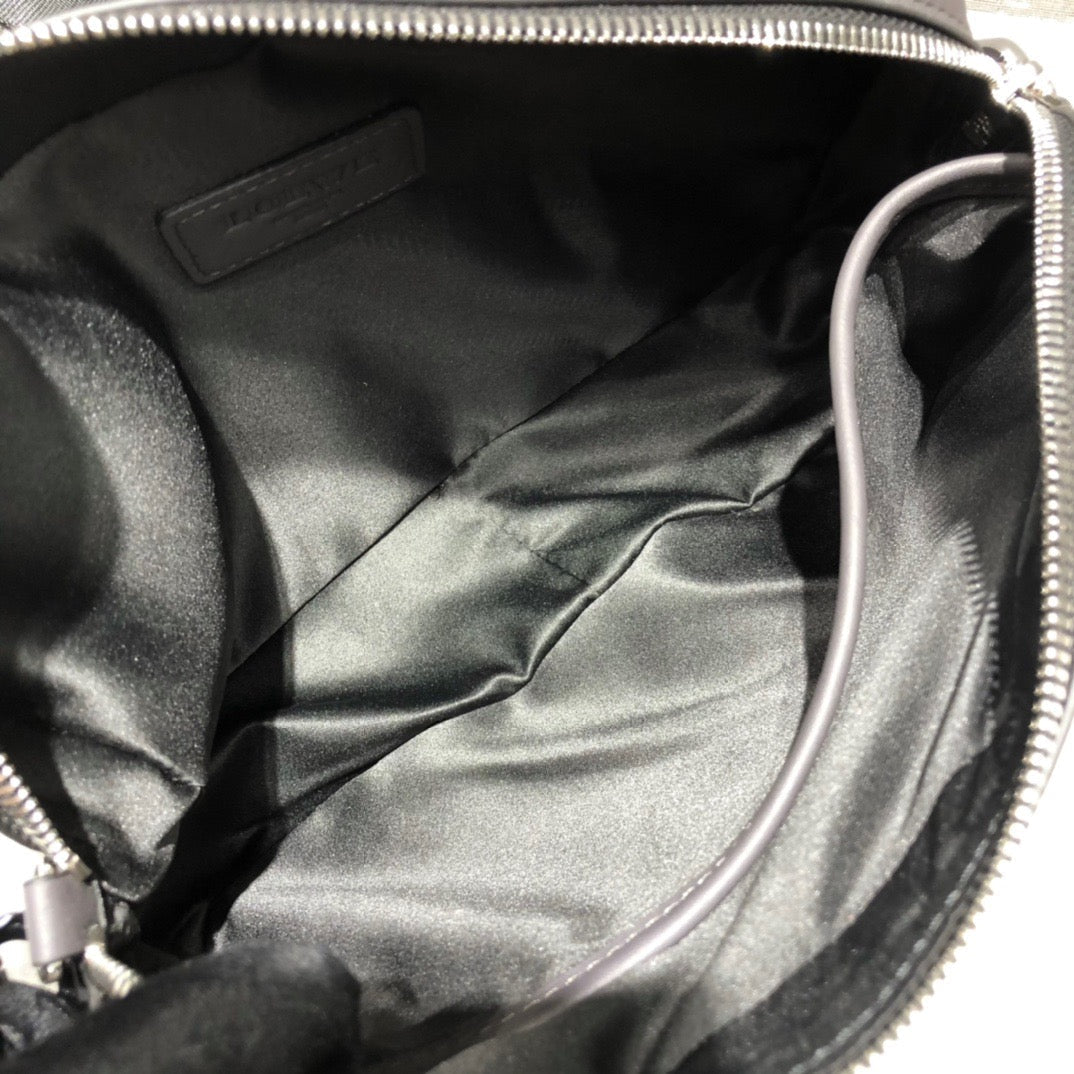 LO Messenger Bag