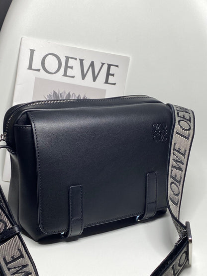 LO Messenger Bag