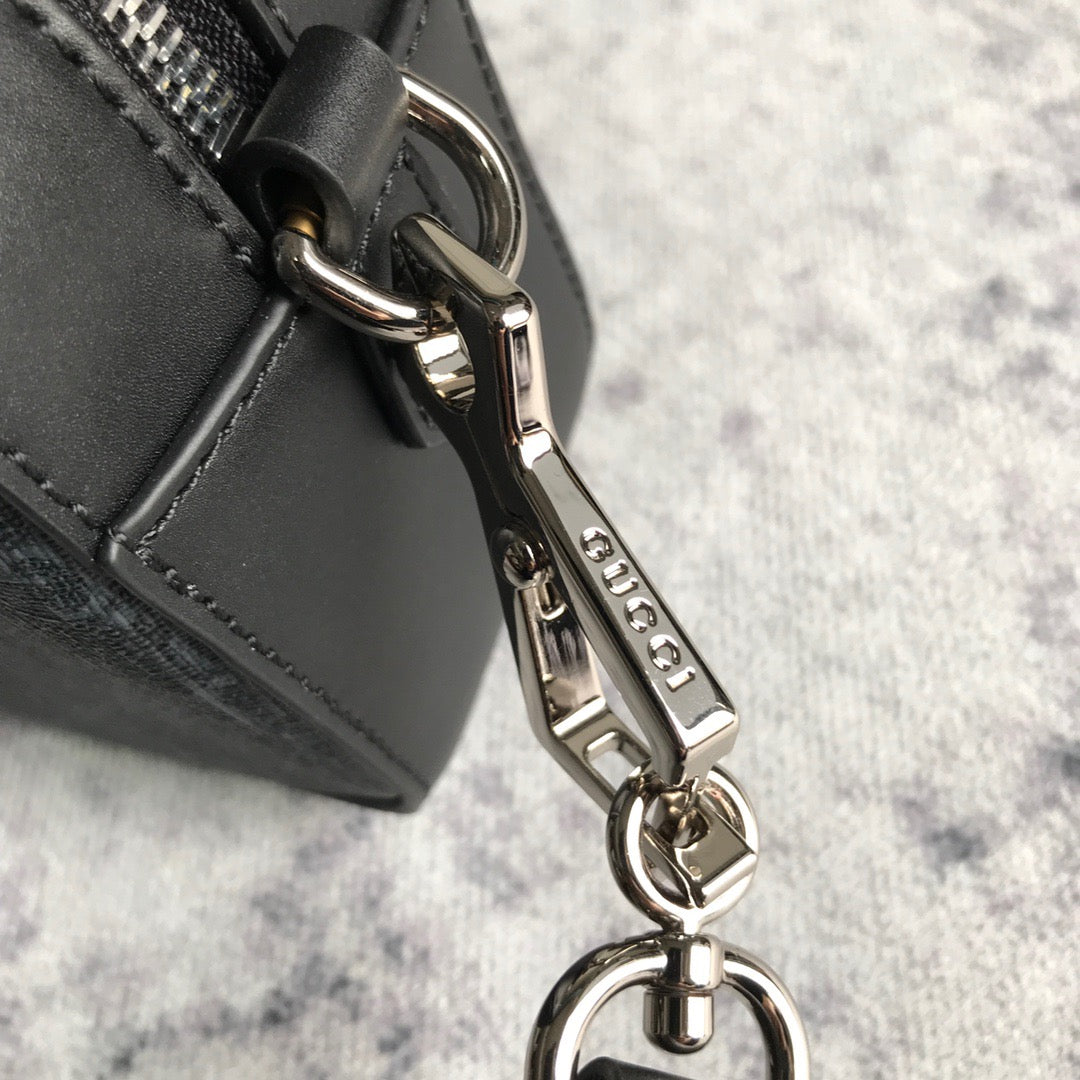 GUC Messenger Bag
