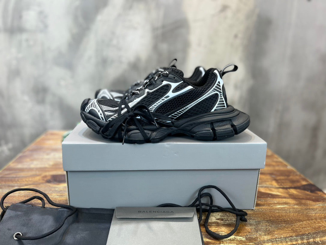 BLCG Sneakers