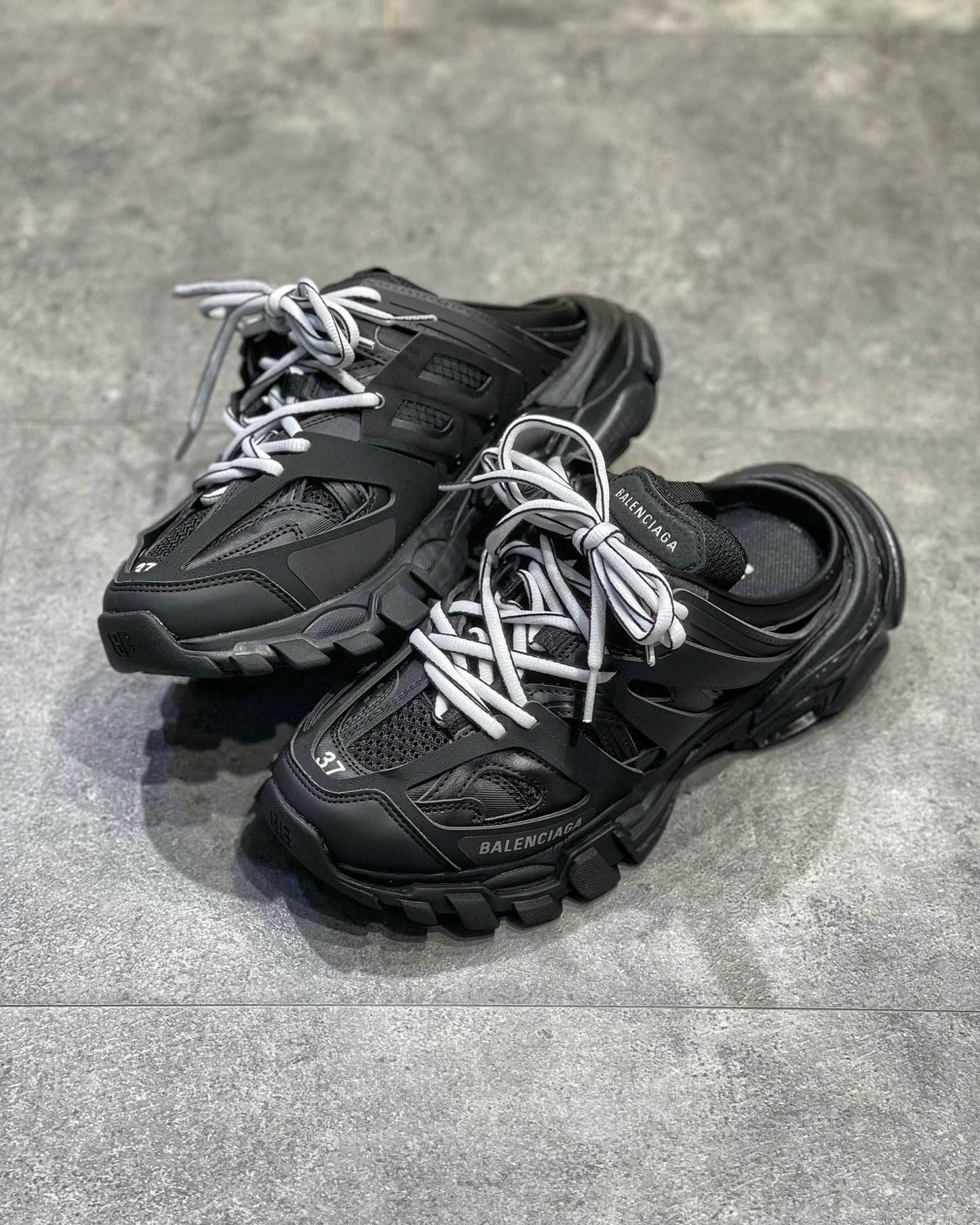 BLCG Sneakers