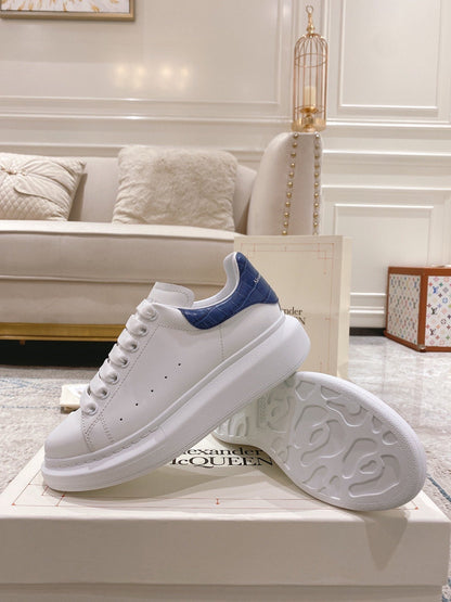 Sneakers & Shoes