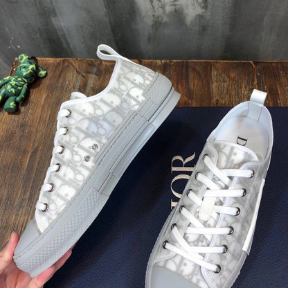DIO Sneakers