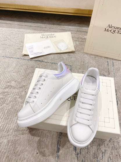 Sneakers & Shoes