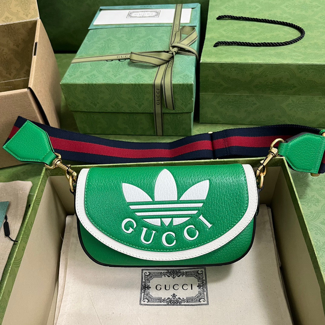 GUC Messenger Bag