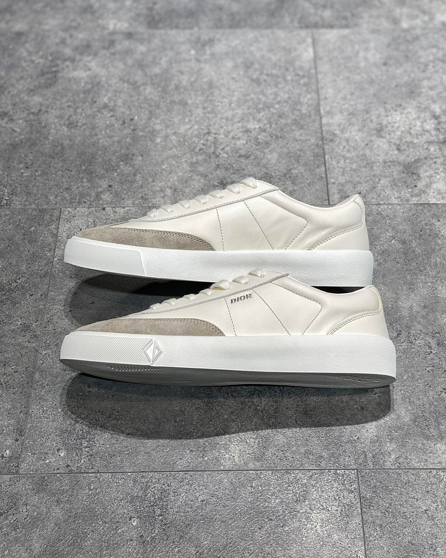 DIO Sneakers
