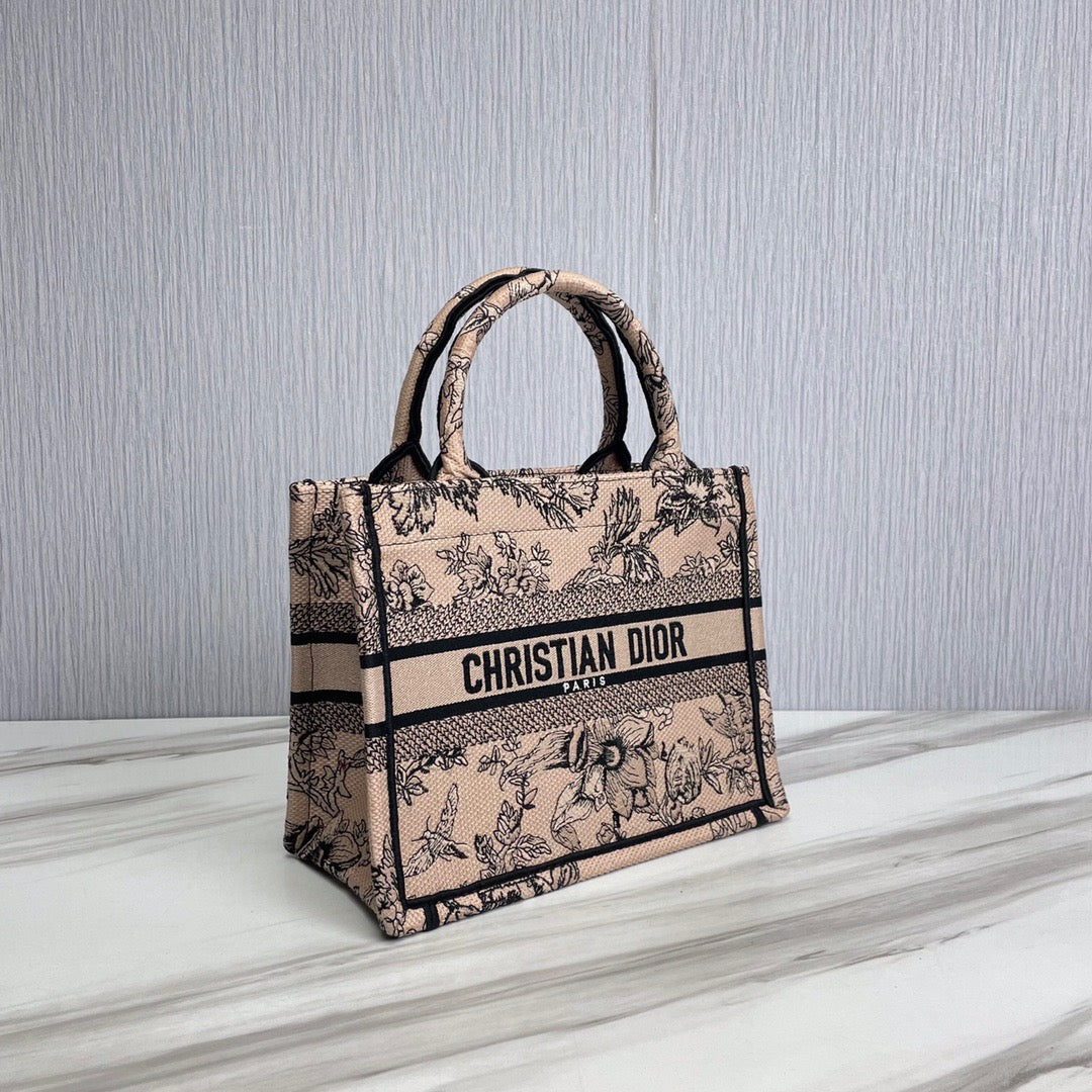 DIO BookTote