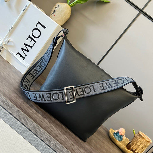 LO Messenger Bag