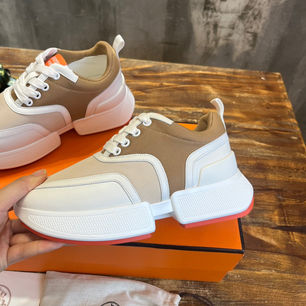 HERM Sneakers