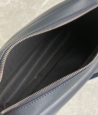 LO Messenger Bag