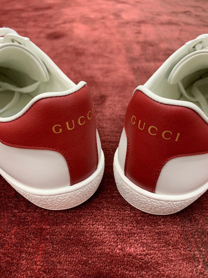 Sneakers & Shoes