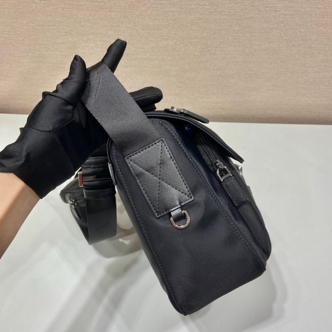 PRA Messenger Bag