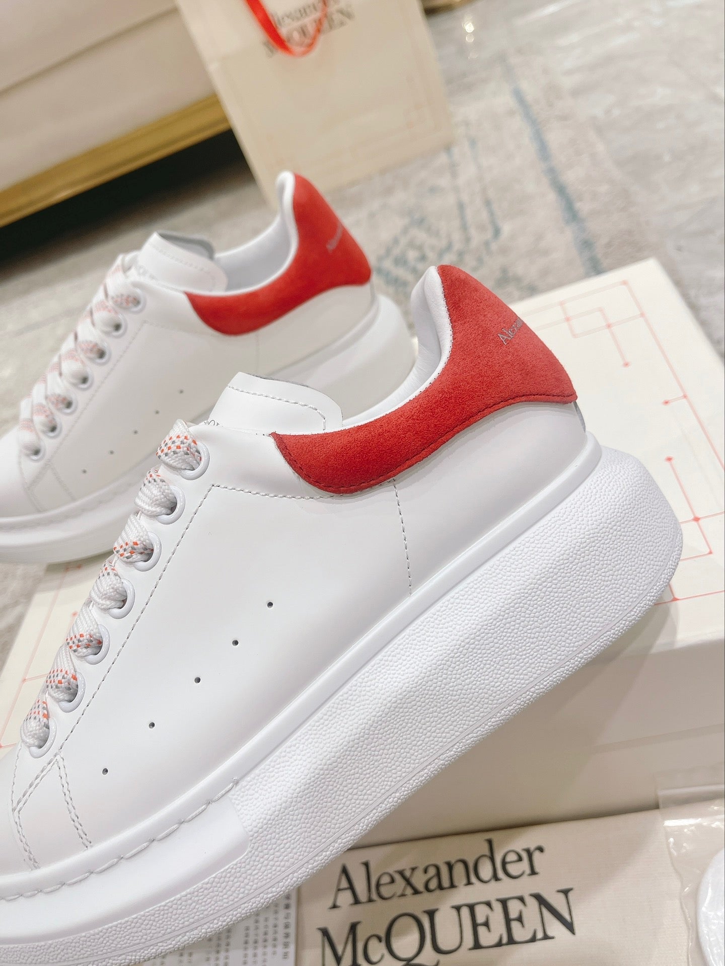 Sneakers & Shoes