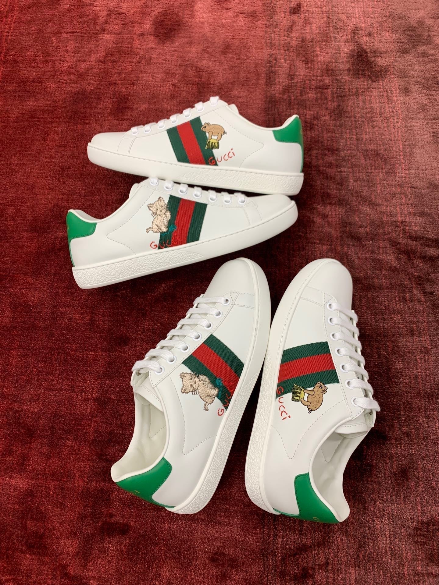 Sneakers & Shoes