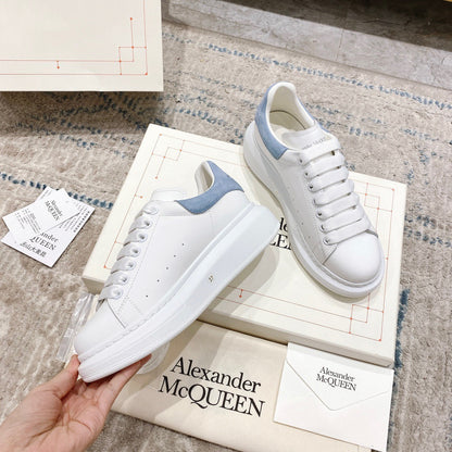Sneakers & Shoes