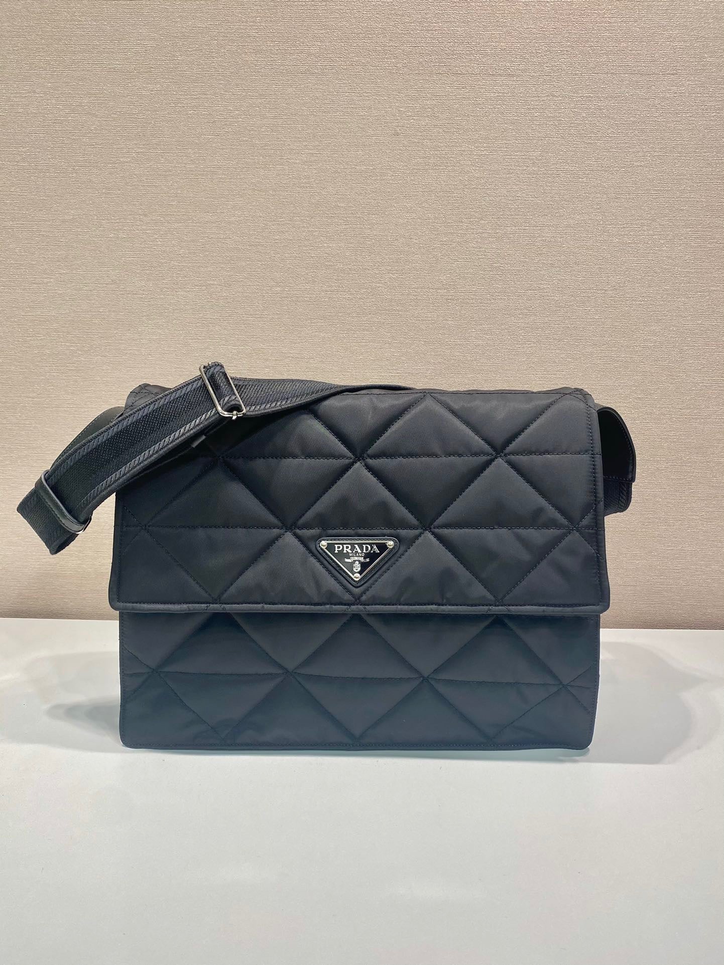 PRA Messenger Bag