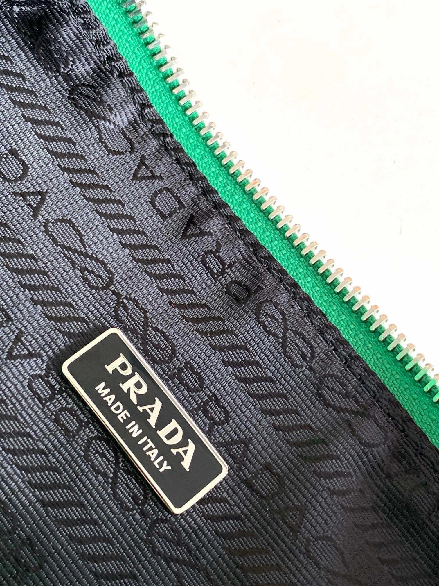 PRA Cross Body Bag
