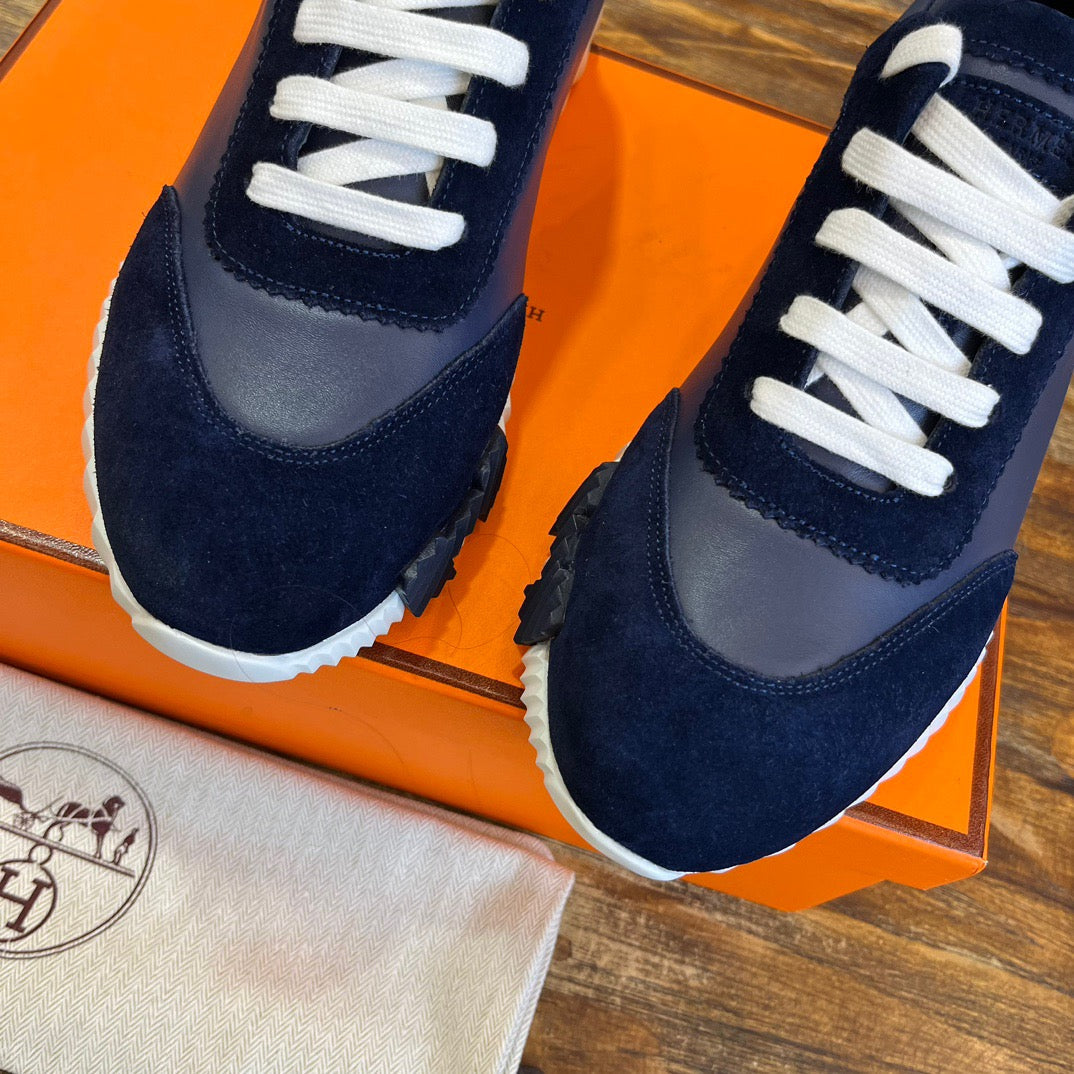 HERM Sneakers