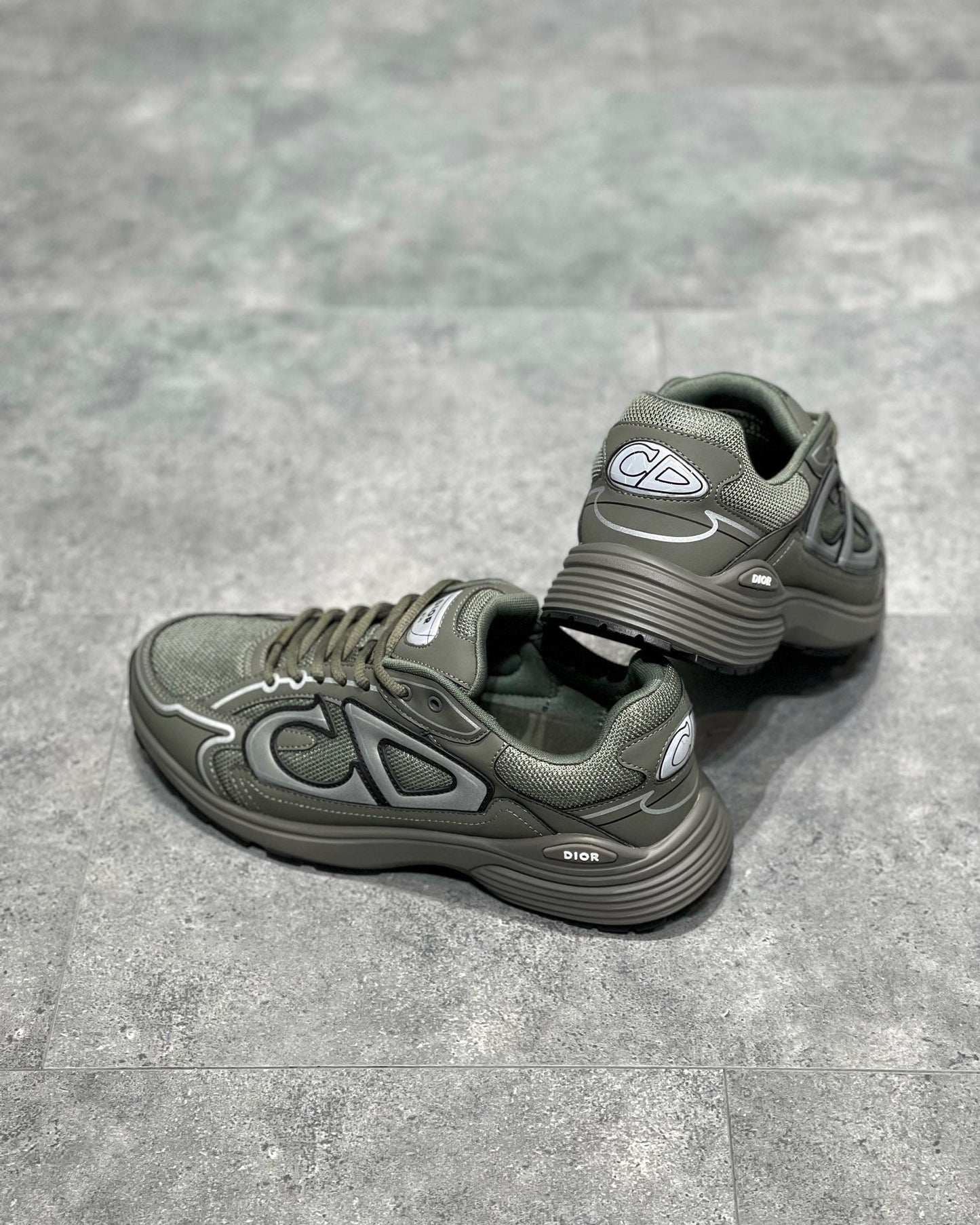 DIO Sneakers