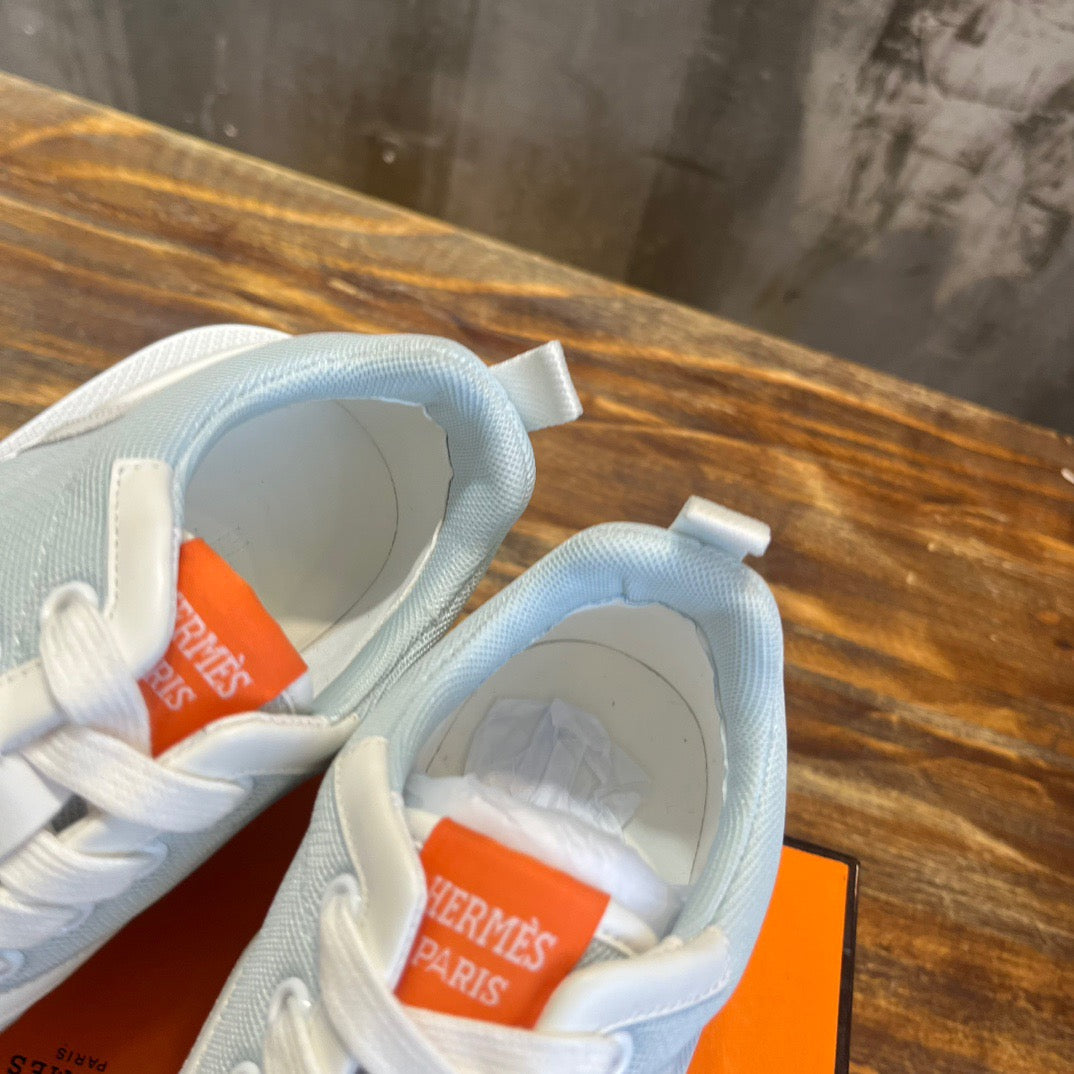 HERM Sneakers