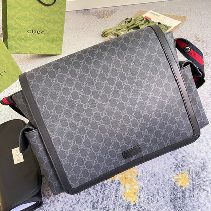 GUC Messenger Bag