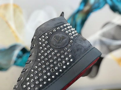 Sneakers & Shoes