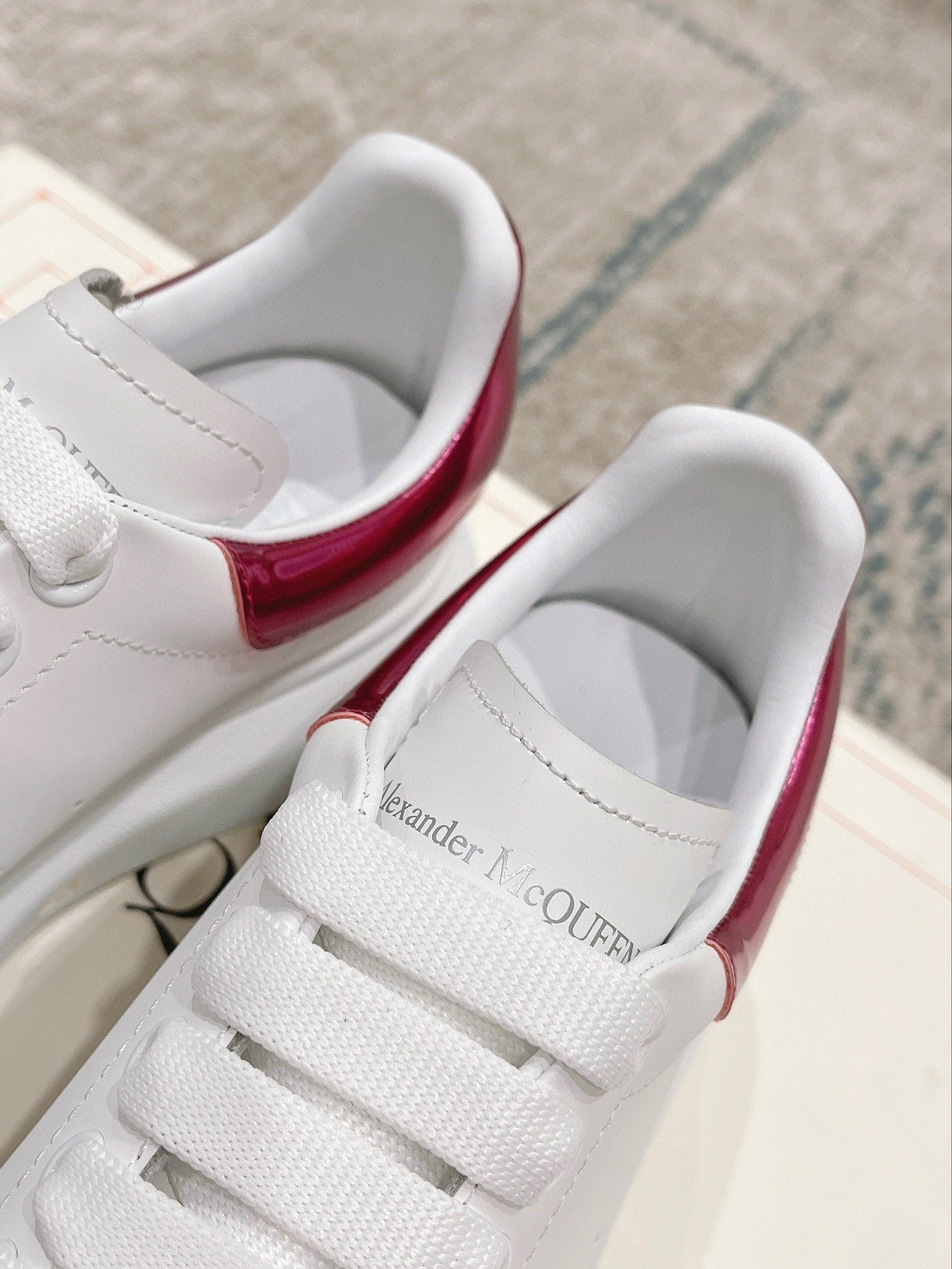 Sneakers & Shoes
