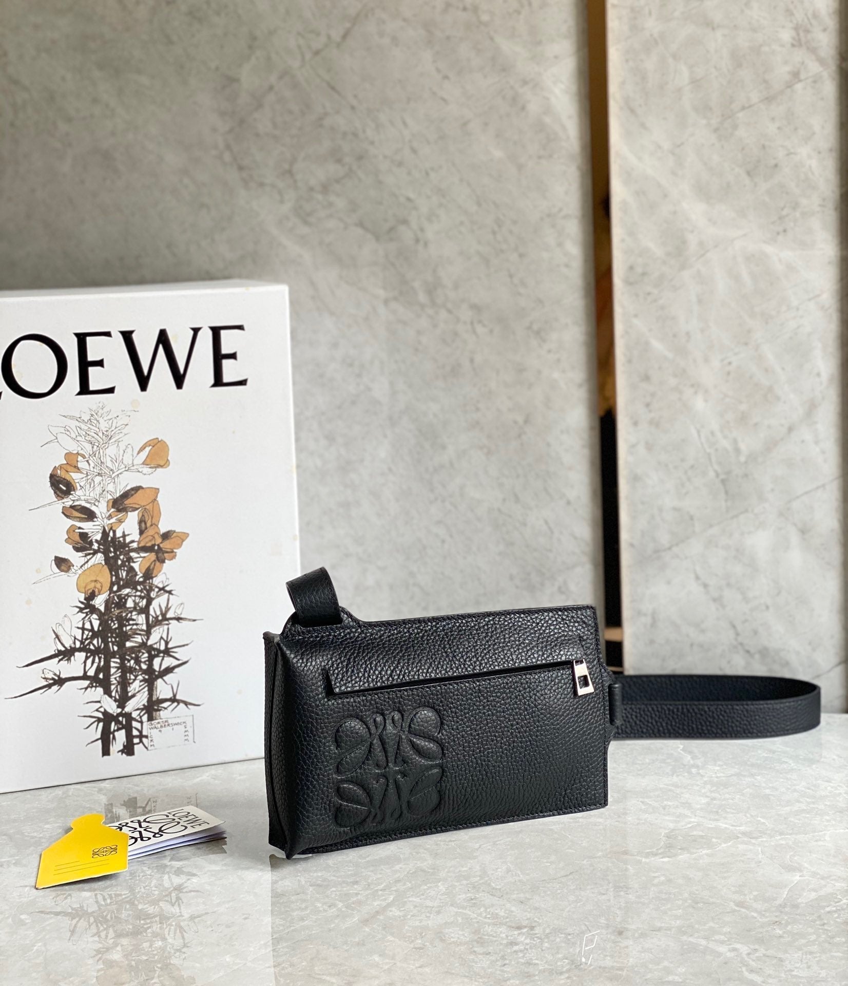 LO Sling Bag
