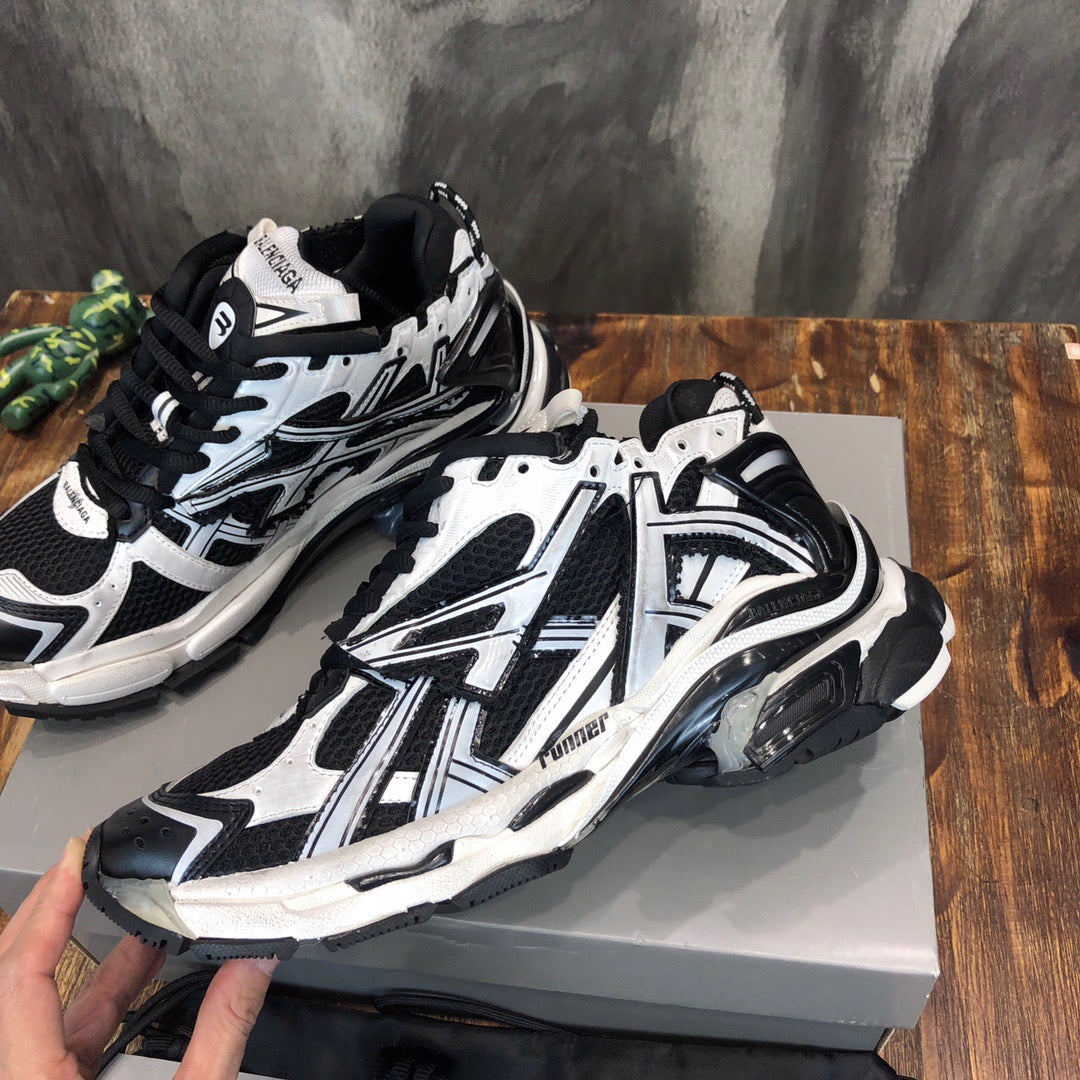 BLCG Sneakers