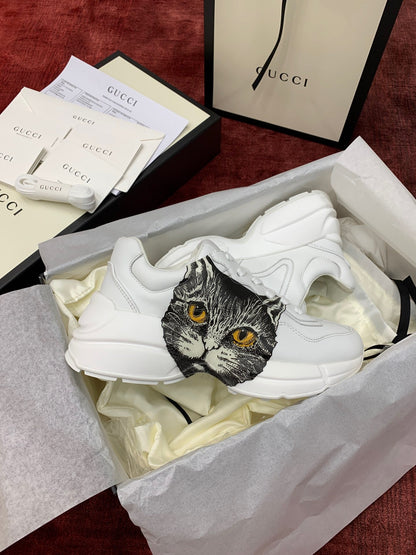 Sneakers & Shoes