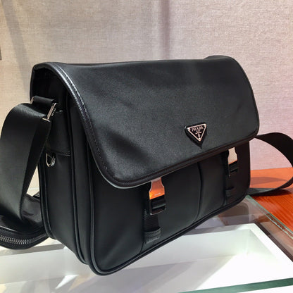 PRA Messenger Bag