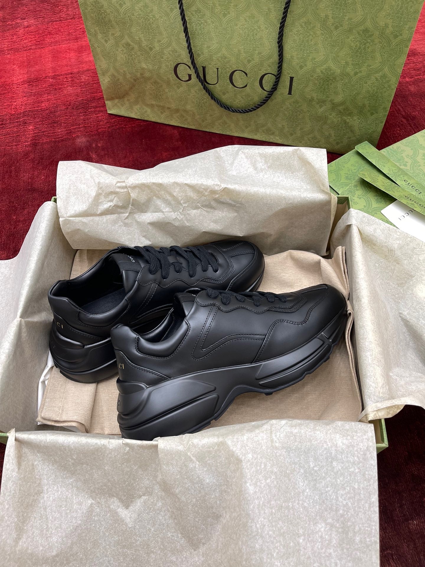 Sneakers & Shoes