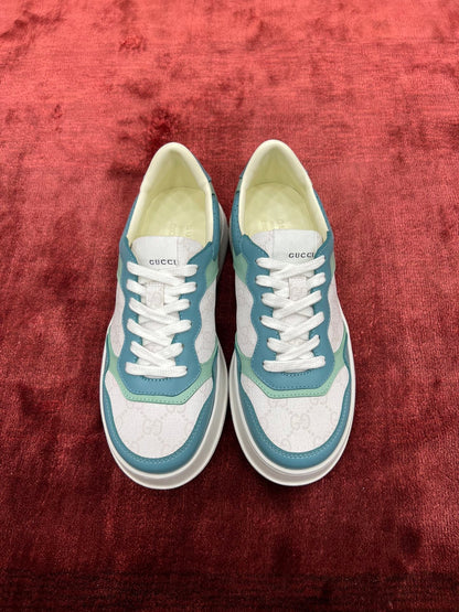 Sneakers & Shoes