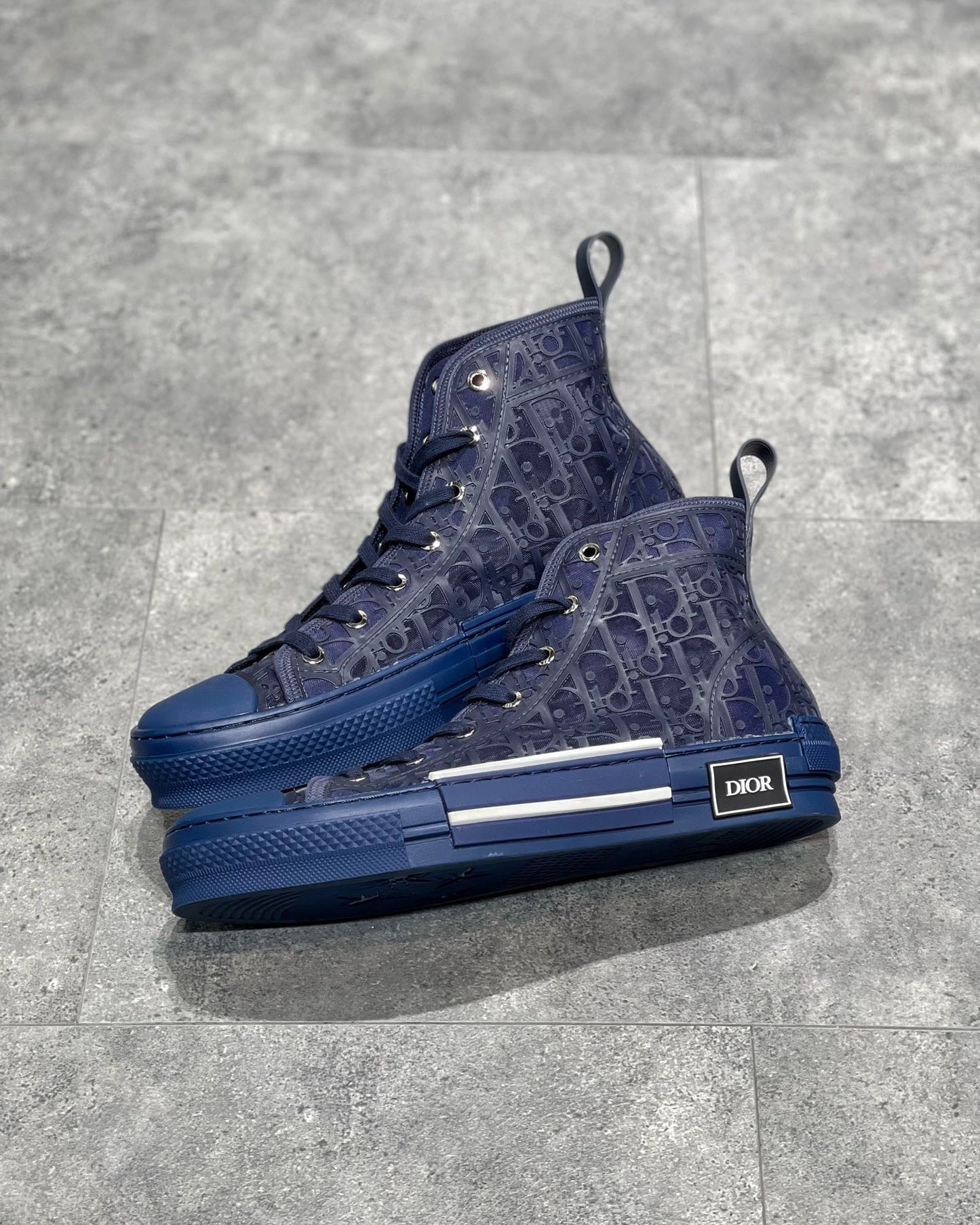 DIO Sneakers