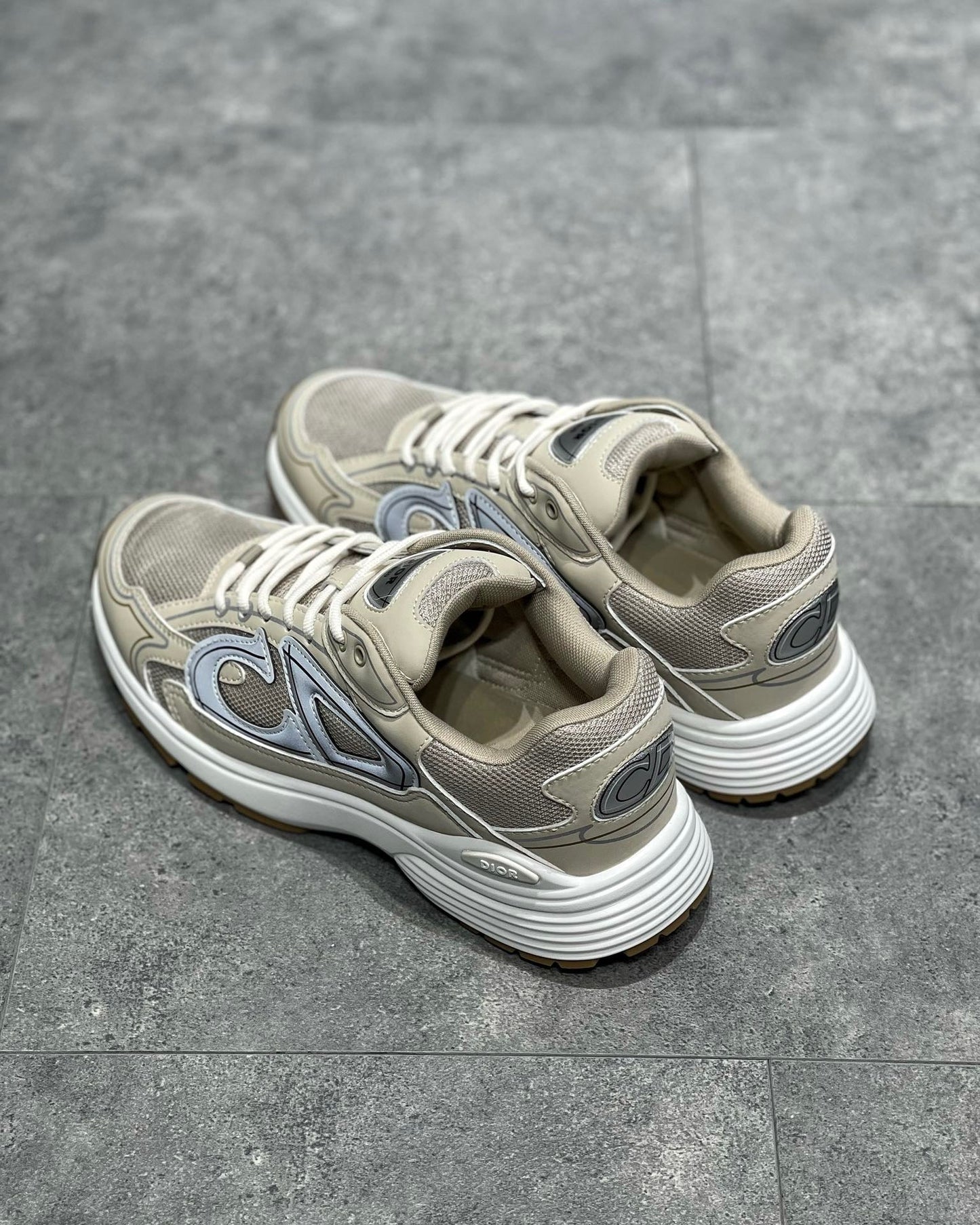 DIO Sneakers