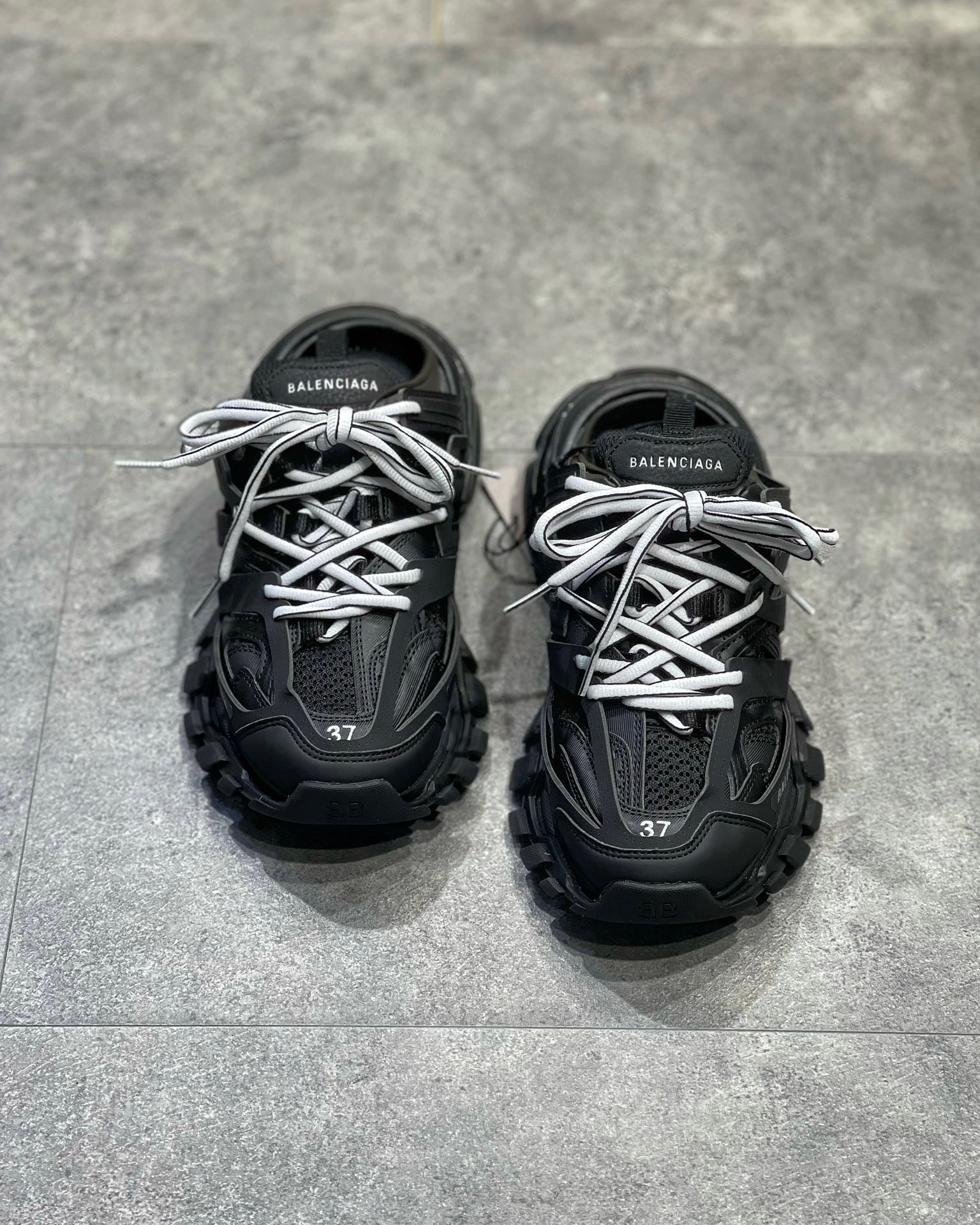 BLCG Sneakers
