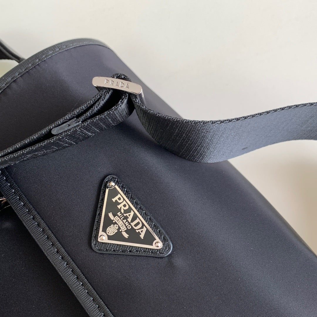 PRA Messenger Bag