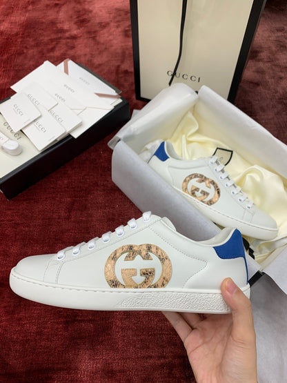 Sneakers & Shoes