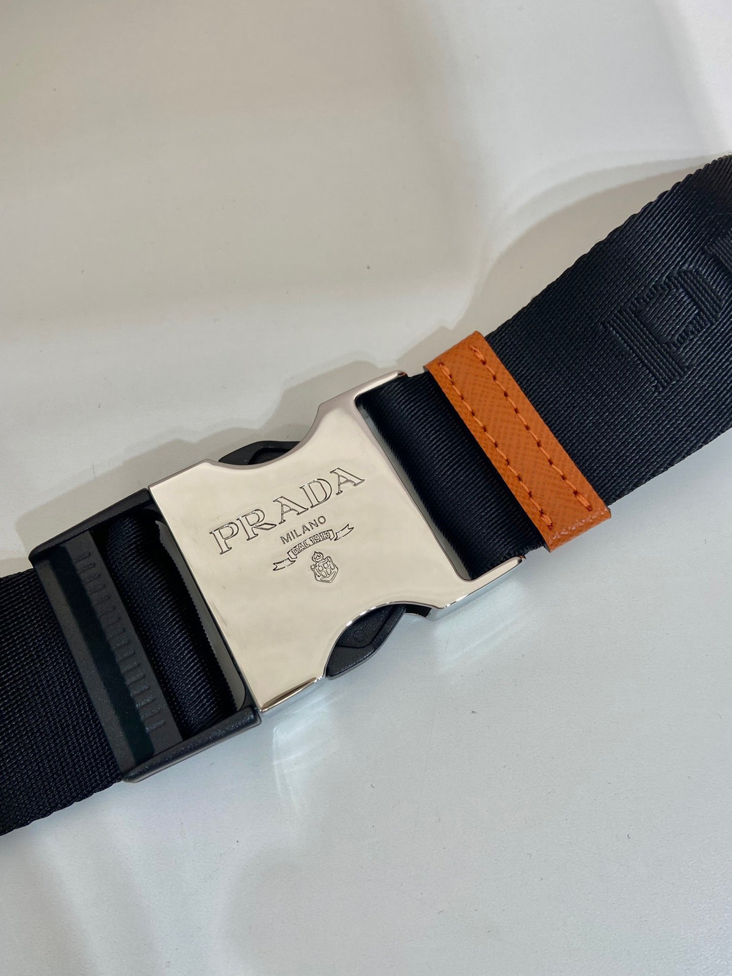 PRA Cross Body Bag