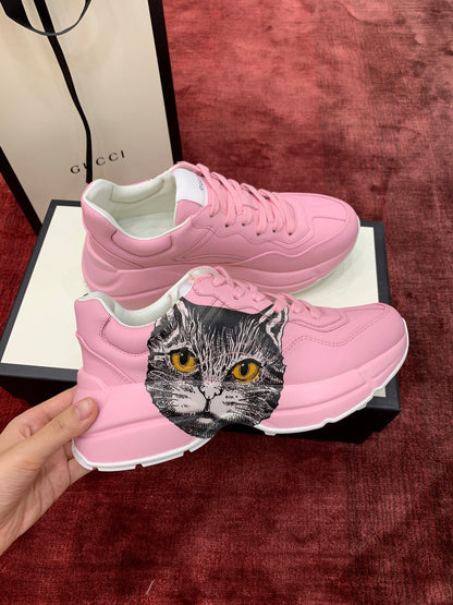 Sneakers & Shoes