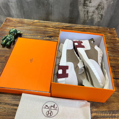 HERM Sneakers