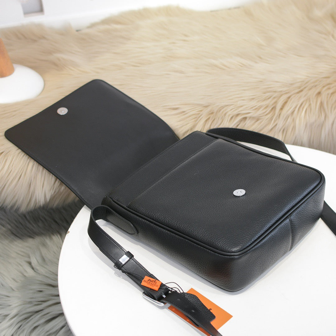 HERM Sling Bag