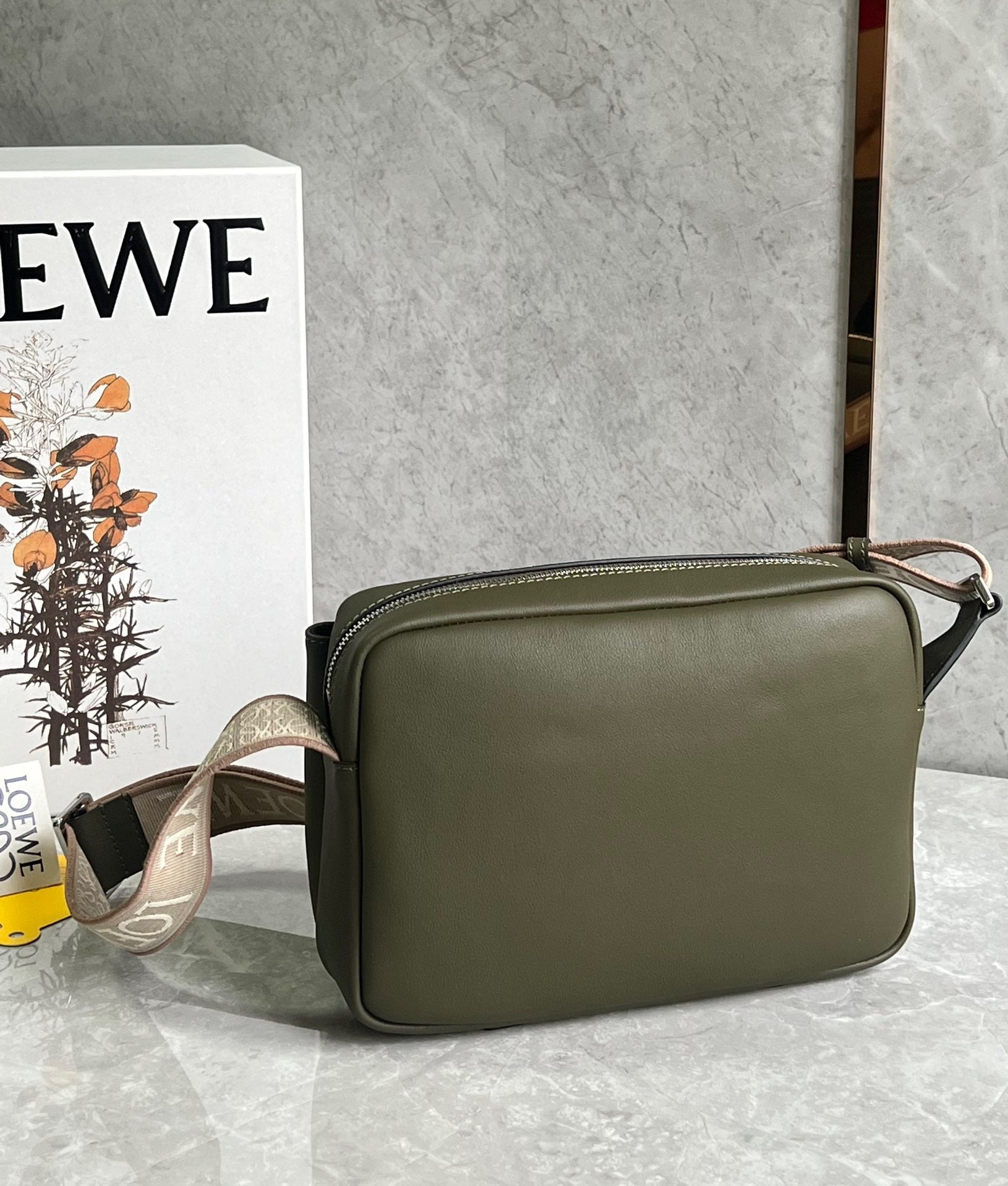 LO Messenger Bag